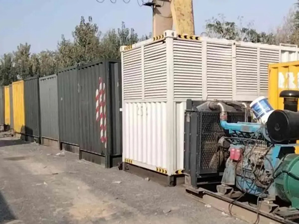 沁水200KW柴油发电机机组每小时油耗是多少?